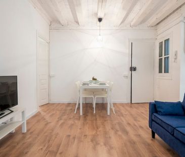 Bright double room in the heart of Barcelona - Photo 1