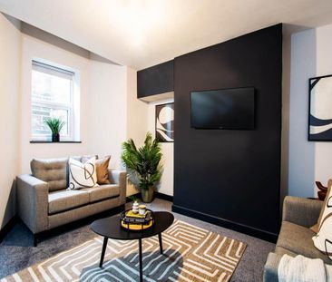 1 bedroom in a house share to rent - Photo 1