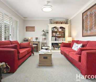 Beautiful Garden Oasis - Photo 2