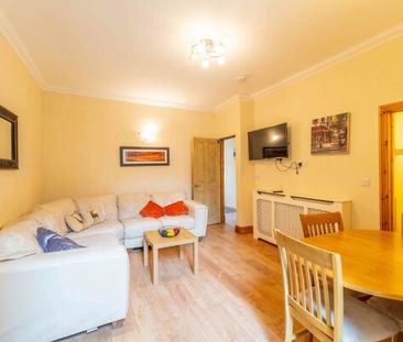 2 Neville Terrace - Photo 1