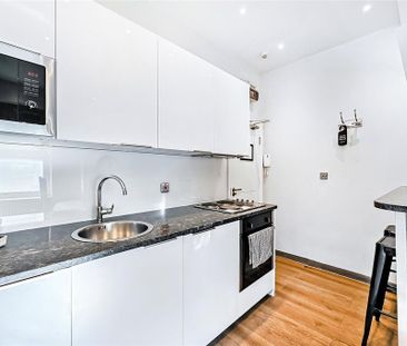 Studio to rent - Photo 3