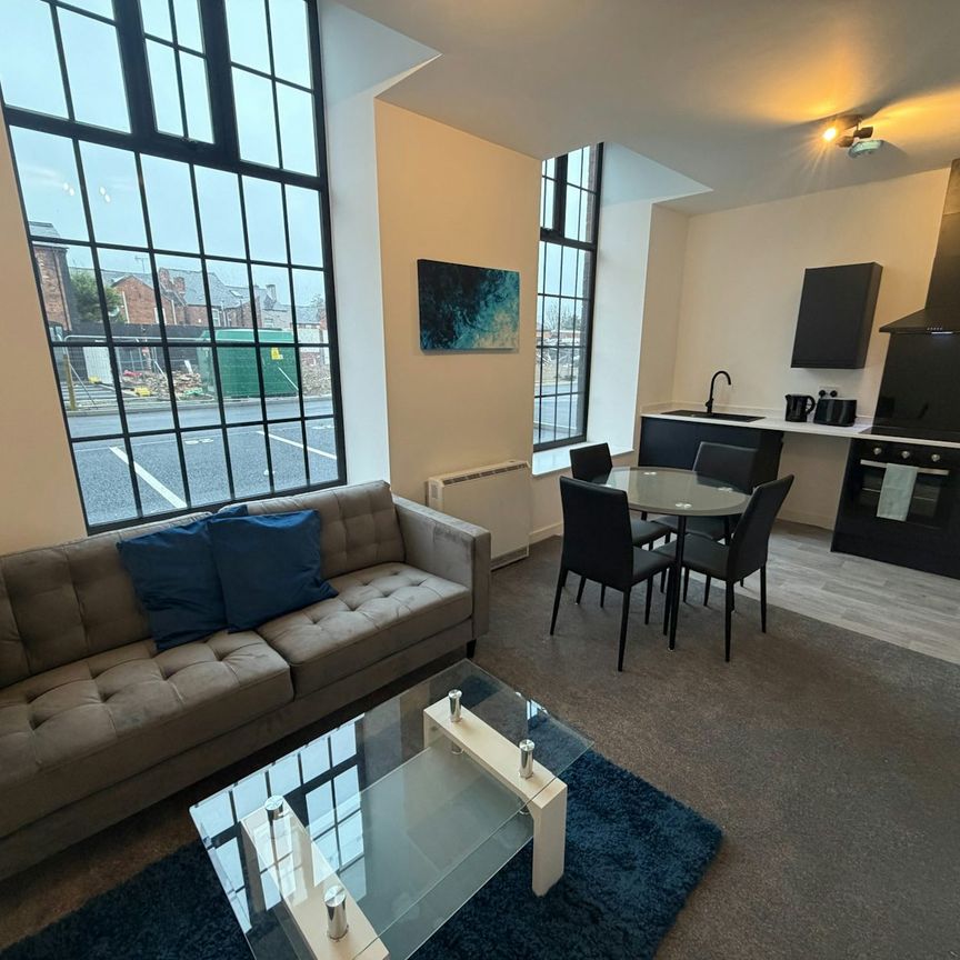 Flat to rent on - Photo 1