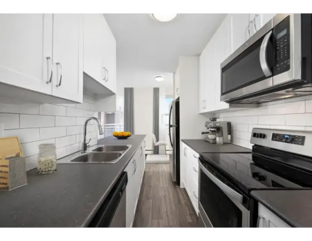 4979 Bathurst St | 4979 Bathurst St, Toronto - Photo 1