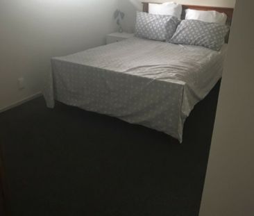 Manly - 3 Bedrooms plus study - Photo 4