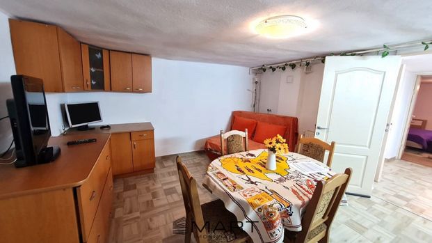 Apartament 2 camere la demisolul unei case, zona Sub Arini - Photo 1