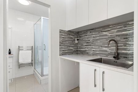 PAKURANGA, 3 BEDROOMS - Photo 3