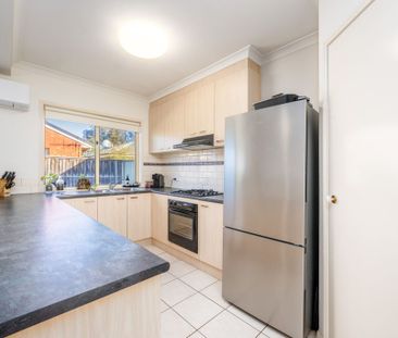 Great Unit in Prime Location! - Photo 2