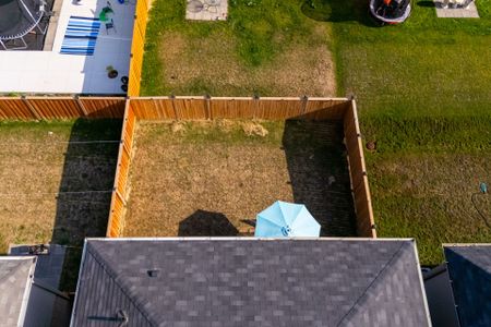 For Lease - 177 Longboat Run, Brantford, Ontario - Photo 3