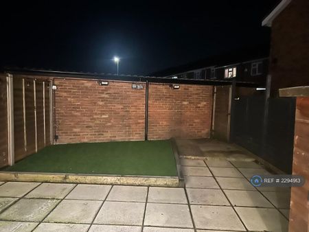 2 bedroom terraced house to rent - Photo 4