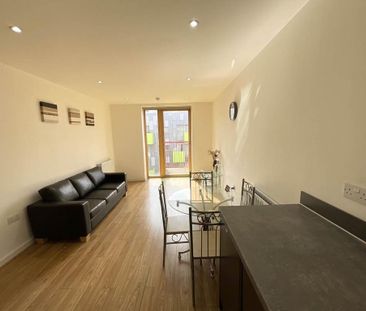 1 bedroom flat to rent - Photo 2
