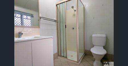 INNER CITY SPACIOUS QUEENSLANDER AVAILABLE NOW - Photo 5
