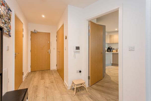 Ifield Road, Crawley, RH11 - Photo 1