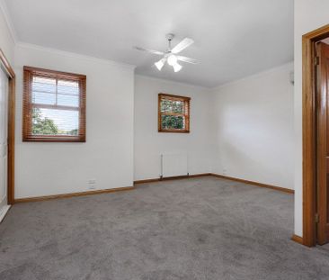 Modern 4-bedroom Bentleigh Wonder! - Photo 4