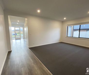 SWAN RETREAT - Photo 2