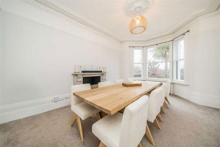 4 bedroom house to rent - Photo 2