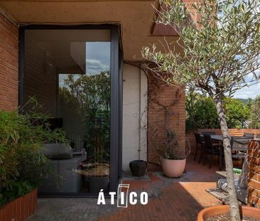 4 room luxury penthouse for rent in Barcelona, Spain - Photo 1