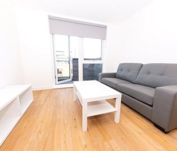 1 bedroom flat to rent - Photo 2