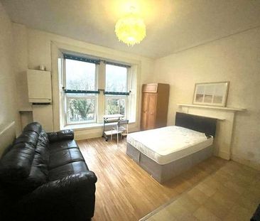 Kelvin Drive, West End, Glasgow, G20 - Photo 2