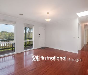 Charming 3 Bedroom Home - Photo 5