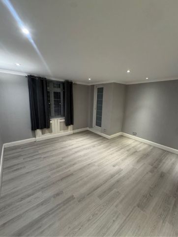 3 Bed Flat, Brook Lodge, NW11 - Photo 2