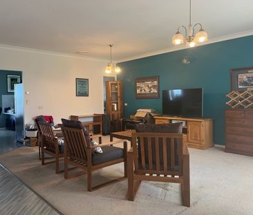 This Great Family Home is in a Good Location. - Photo 2