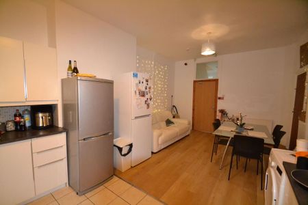 5 bedroom house to rent - Photo 2