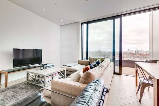 *3D Viewing Tour* Spacious seventh floor apartment in Wood Crescent with an open plan modern kitchen - Photo 1