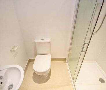 Studio to rent - Photo 6