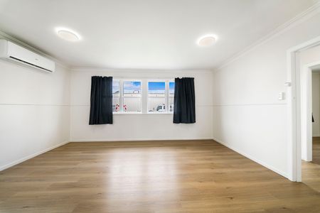 Excellent Location - Rent Includes Water &mldr; - Photo 3