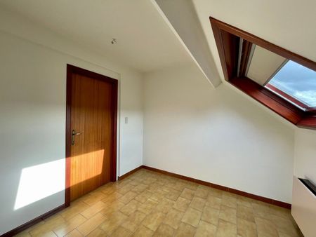 Te huur: duplex nabij het centrum van Halle! - Photo 2