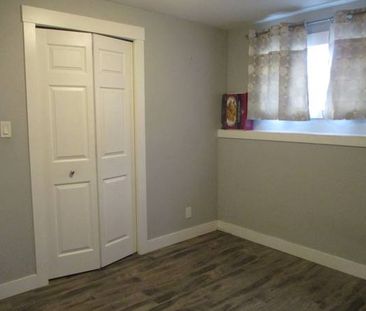 Basement Suite Includes Utils - Photo 1