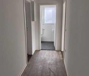 Helle und renovierte 3-Zimmer-Wohnung mit Balkon - Photo 1