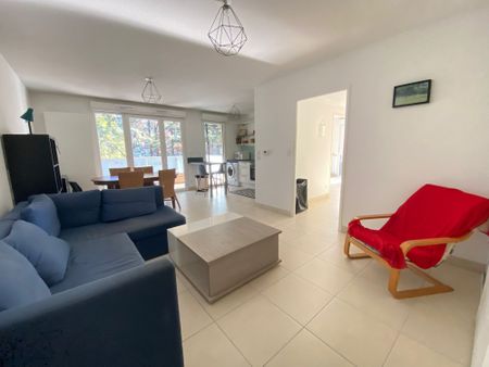 BOUTONNET - T3 - 61.69 M² - Photo 2