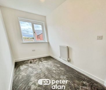 Dolomite Close, NEWPORT - Photo 5