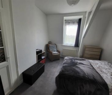 Location appartement 4 pièces - 110.2m² à Saint-omer (62500) - Photo 4