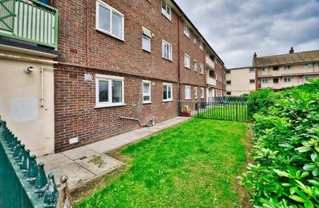2 Bed Flat, Thorne Close, E16 - Photo 5