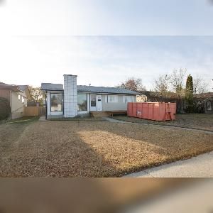 3 Bed 2.5 Bath Dbl Garage Detached North Edmonton - Photo 2