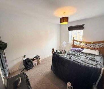 Super Room In Professional Shared House - Central Bradley Stoke, BS32 - Photo 3