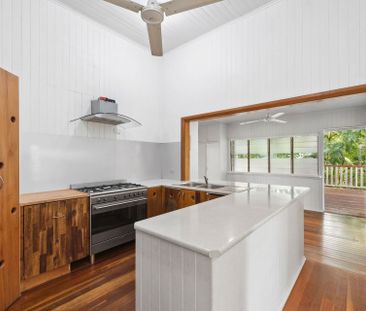 382 Mcleod Street, Cairns North. - Photo 4