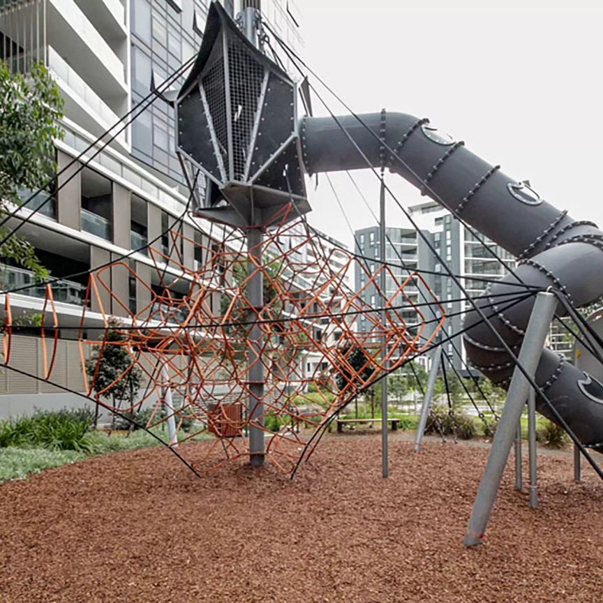 MGM MARTIN - ONE BEDROOM APARTMENT - Photo 1