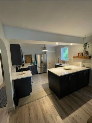 For Lease - 3813 St Peter Avenue, Niagara Falls, Ontario - Photo 1