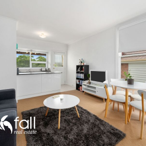 Charming 1-Bedroom Unit in the Heart of North Hobart - Photo 1