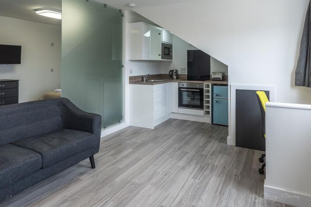 Studio to rent - Photo 1