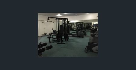 "MODERN 1 BED, 1 Bath, 1 Car - APARTMENT" - Photo 4