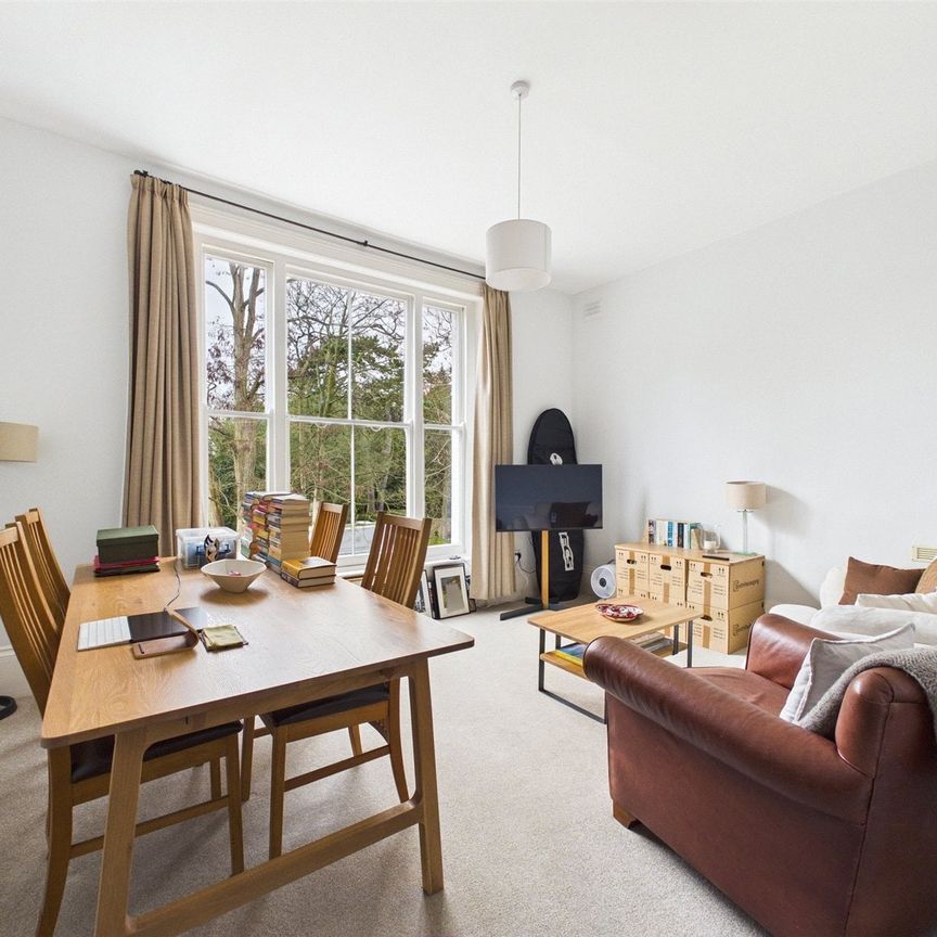 Cambridge Park, East Twickenham, London, TW1 - Photo 1