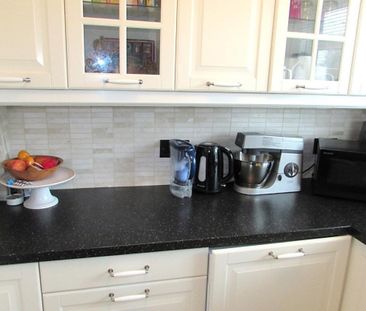 Courtlands - Photo 6