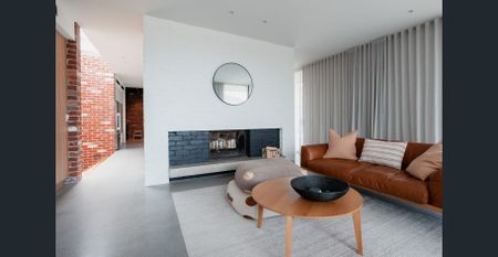 Available now Fully Furnished - Photo 2