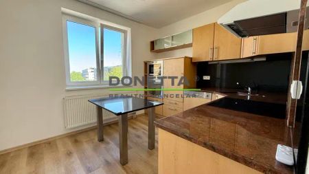 Pronájem bytu 2+kk, garáž, balkon, lodžie, Ve Stromovce, Hradec Králové - Photo 4