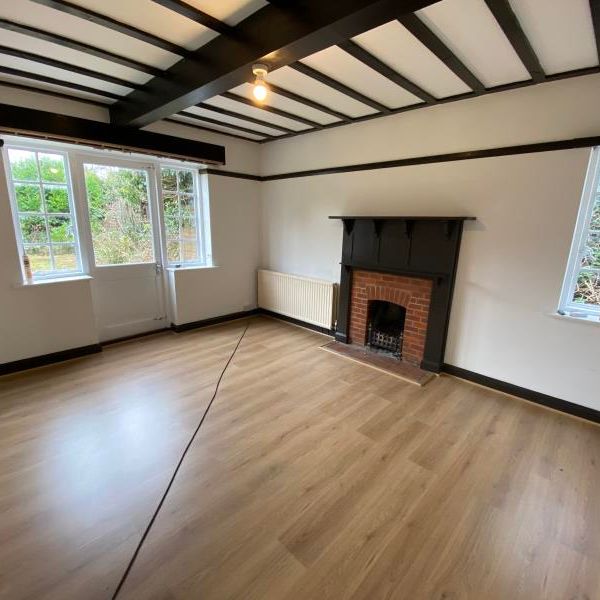 Kingfield Road, Woking, Surrey, GU22 - Photo 1