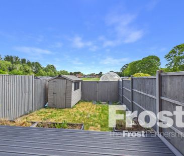 Charlton Close, Slough, Berkshire,SL1 - Photo 5